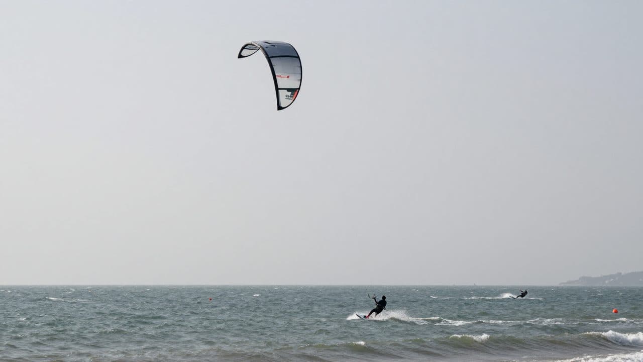 Kitesurfer Bontus gewinnt EM-Silber und erste Medaille für Deutschland