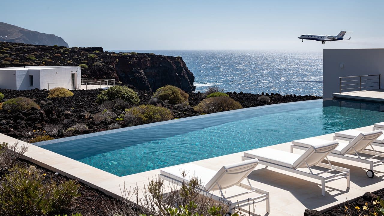 Kritik in Spanien an Sánchez' ausgedehntem Sommerurlaub auf Lanzarote