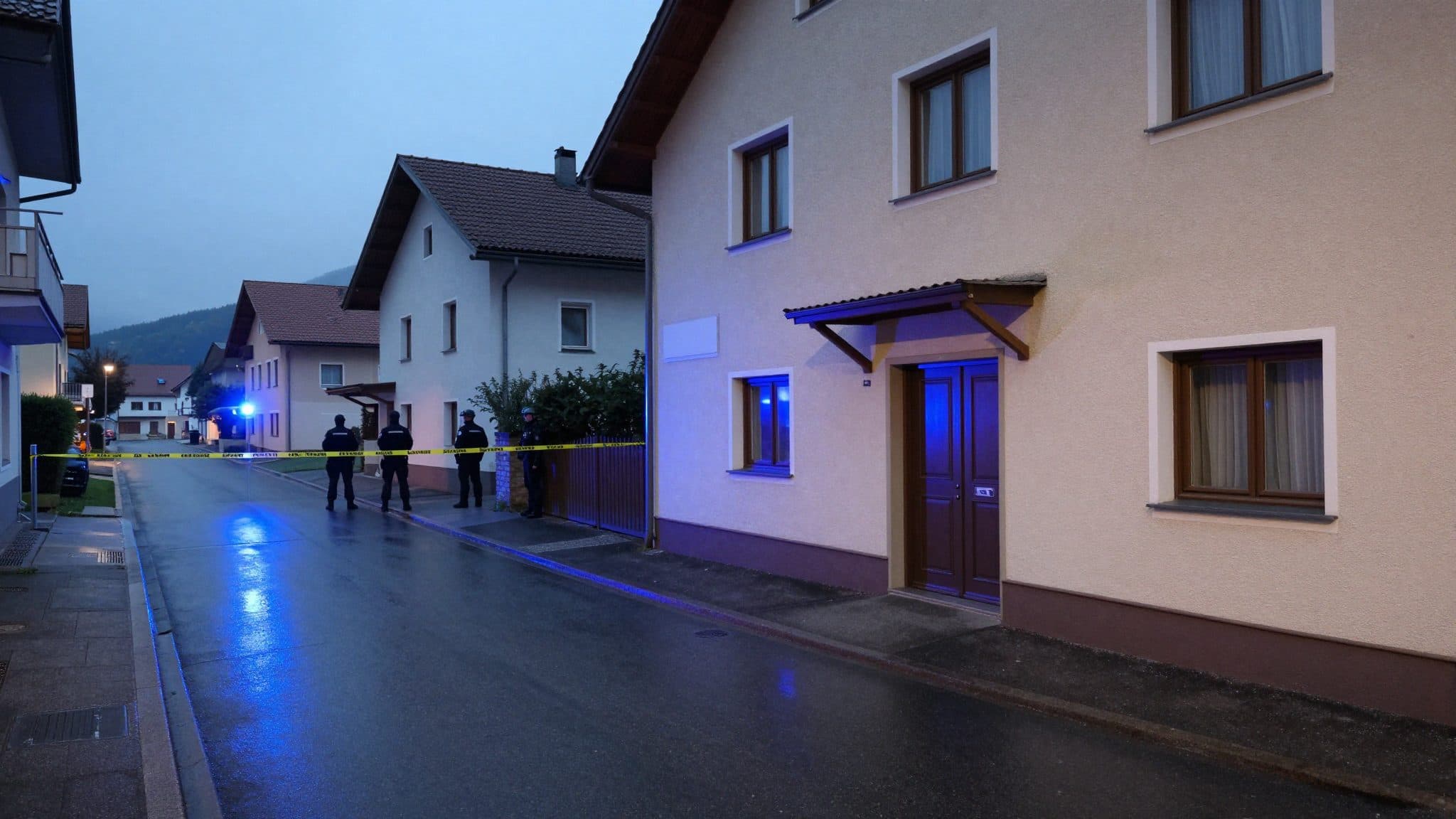 23-Jähriger sticht in Oberösterreich auf seine Mutter ein – beide alkoholisiert