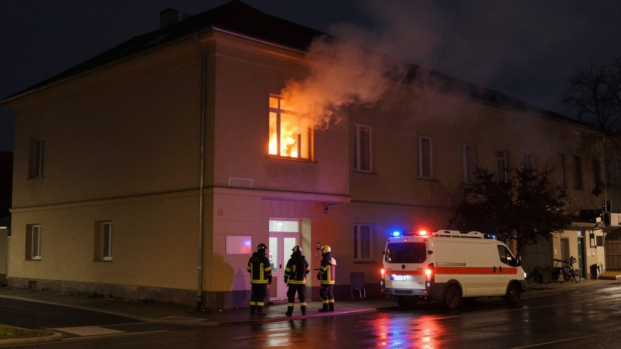 Wohnungsbrand Wien-Donaustadt: Frau verstirbt im Spital