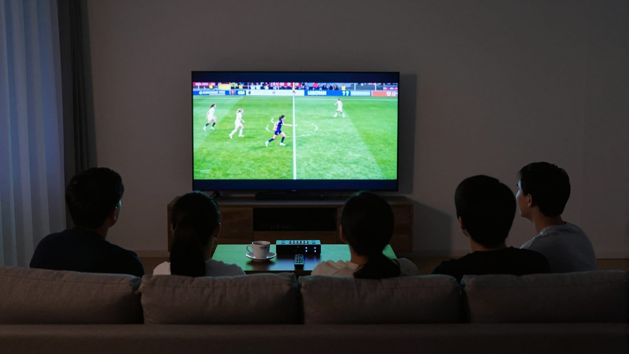 Fußball-WM treibt Quoten im Juli: ServusTV und ORF 1 legen deutlich zu