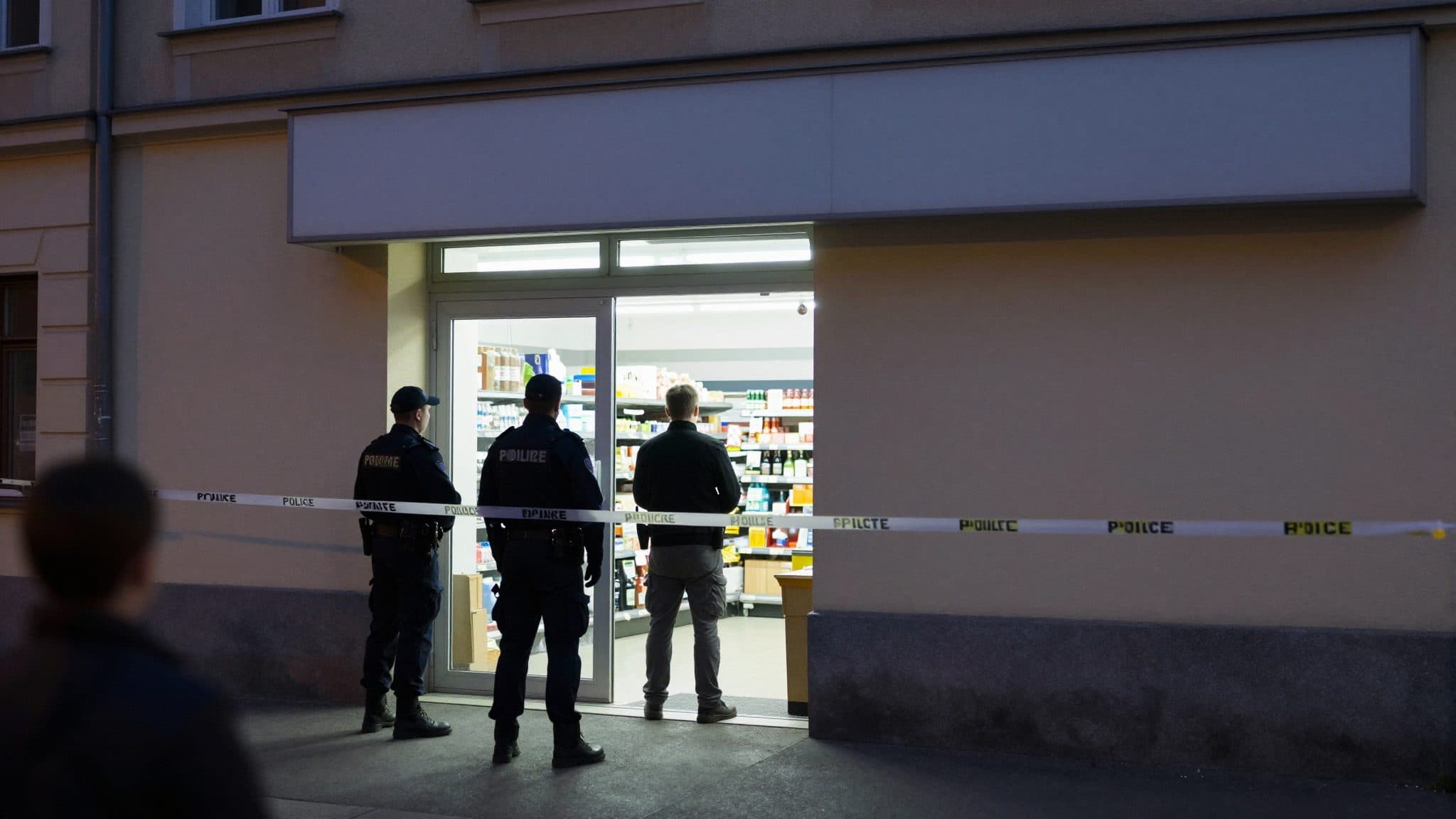 Ermittlungen in Wien gegen früheren Supermarkt-Mitarbeiter wegen sexueller Belästigung von Jugendlichen
