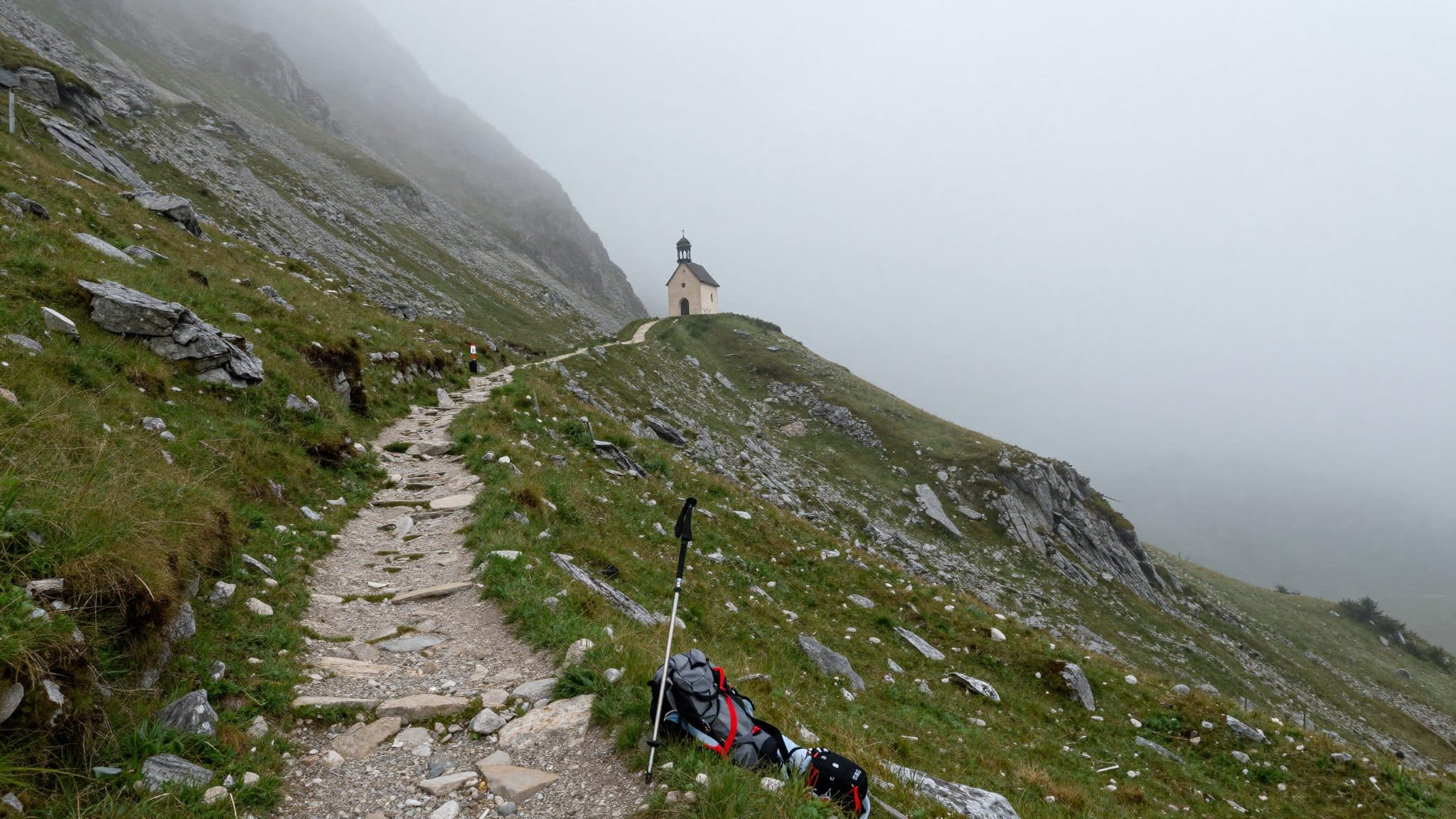 79-Jähriger stürzt bei Bergtour mit Enkel in Tirol in den Tod