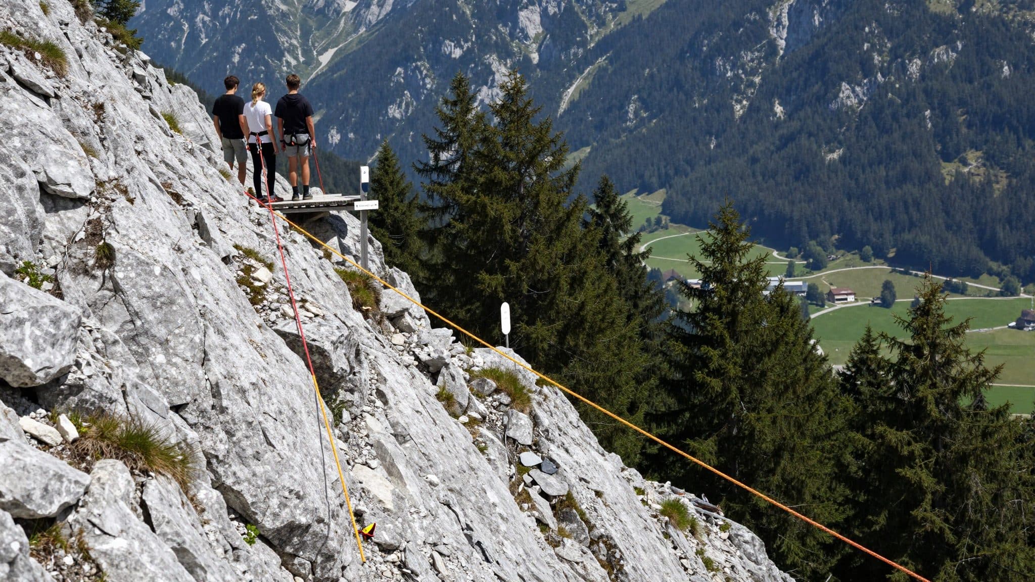 Bergrettung Leogang befreit zwei Mädchen aus Bergnot am Spielberghorn