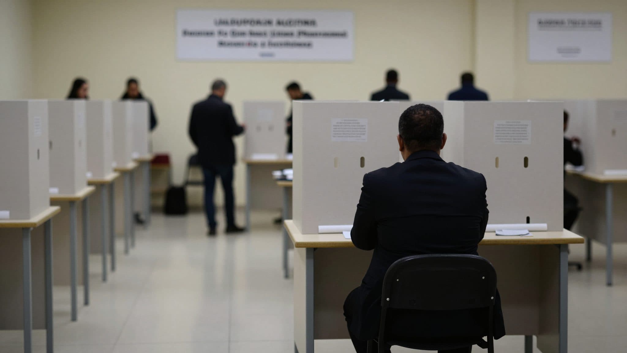 FLN siegt Parlamentswahl in Algerien – Beteiligung auf historischem Tiefstand