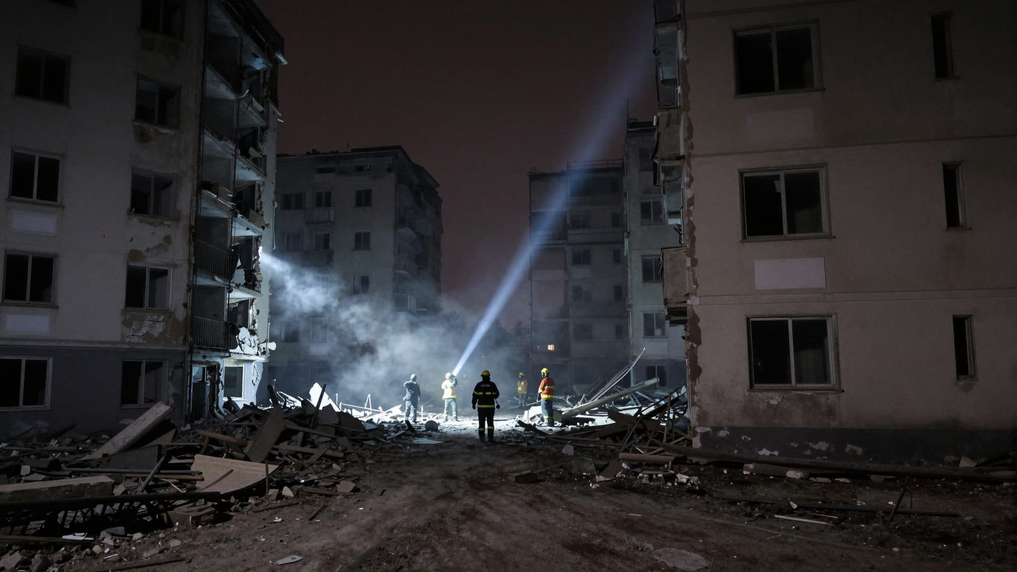 Russische Angriffswelle auf Ukraine: Selenskyj meldet Zerstörungen in mehreren Städten