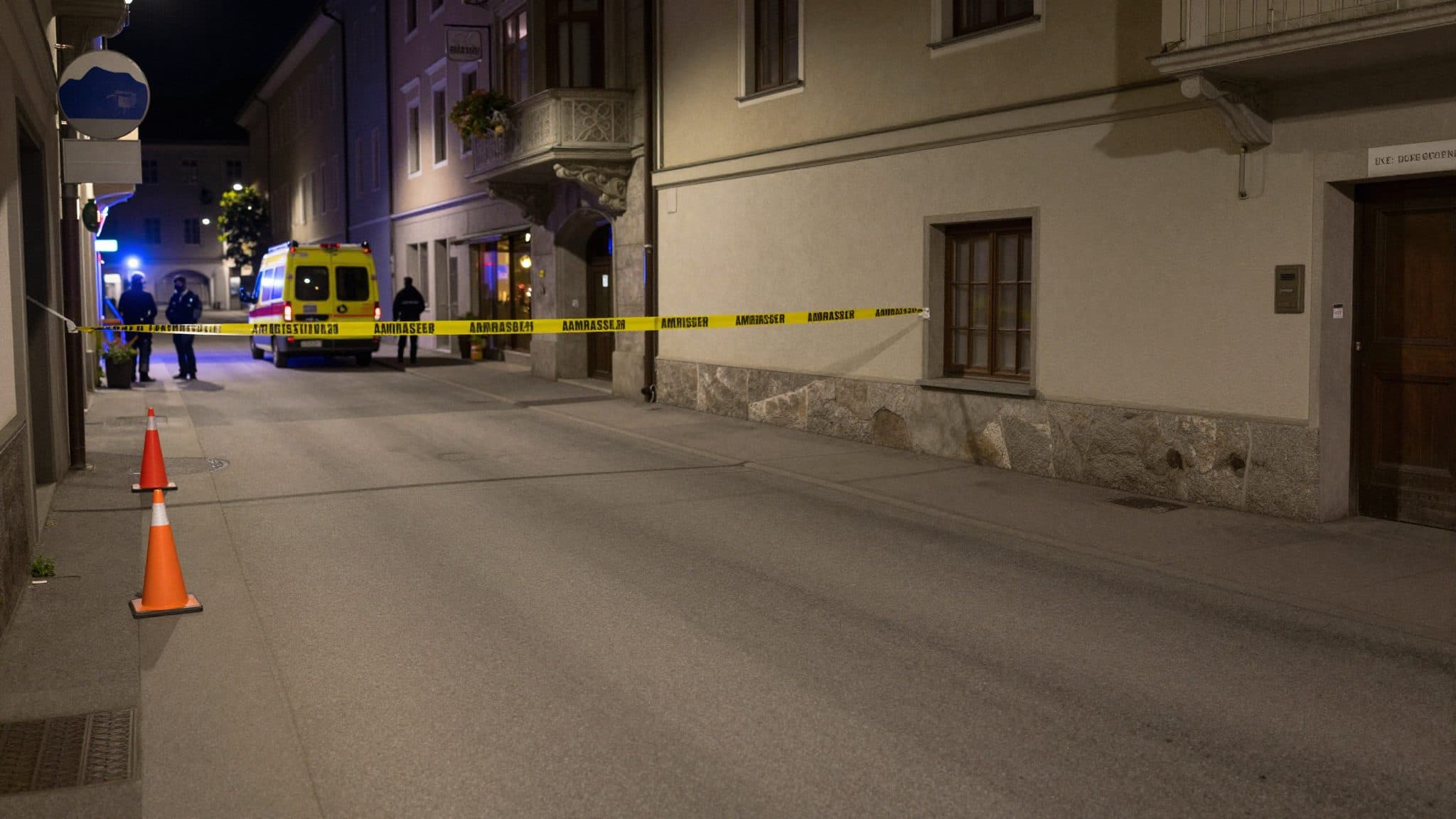 Innsbruck: 31-Jähriger vor Lokal niedergeschlagen