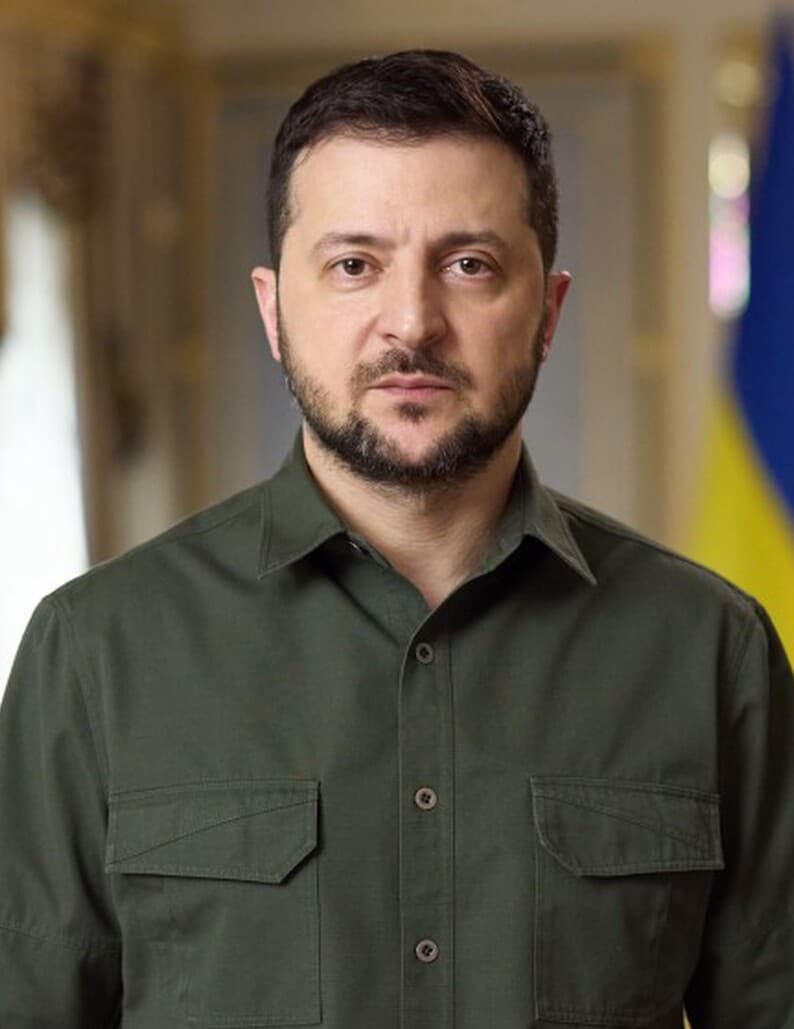 Volodymyr Zelensky 2022 official portrait (cropped)