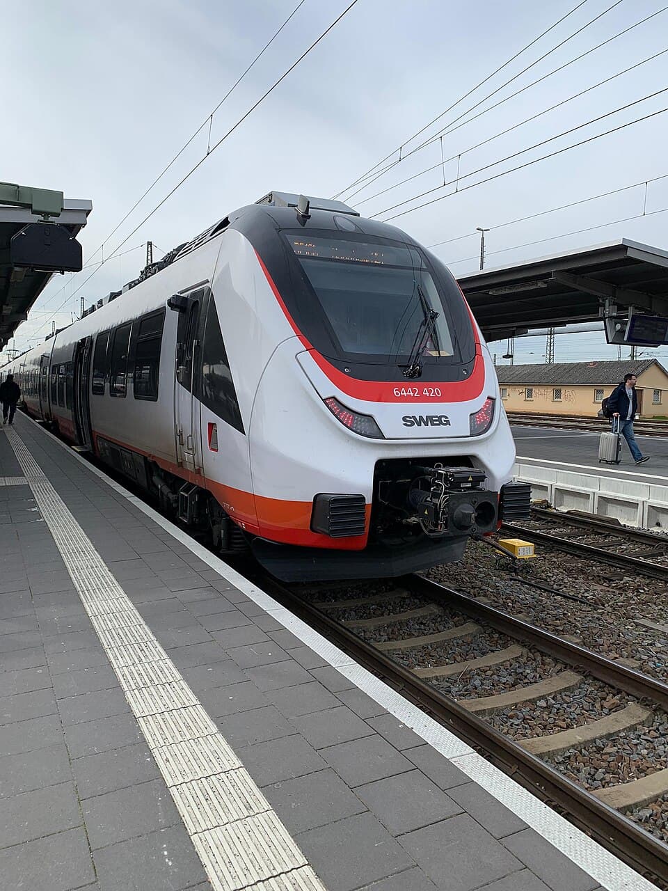 6442 420 in Heilbronn Hbf