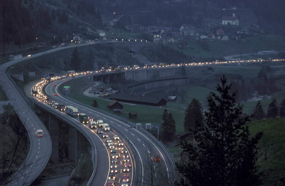 <div class="fn">
Stau am Gotthard</div>