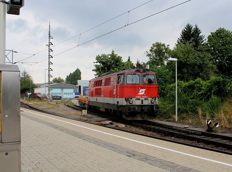 ÖBB 2143 051 7 Bahnhof Wien Meidling 819334