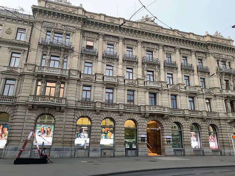 Credit Suisse, Paradeplatz (Ank Kumar, INFOSYS Limited) 18